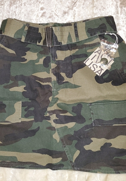 Camo Printed Mini Skirt - Picture 7 of 10